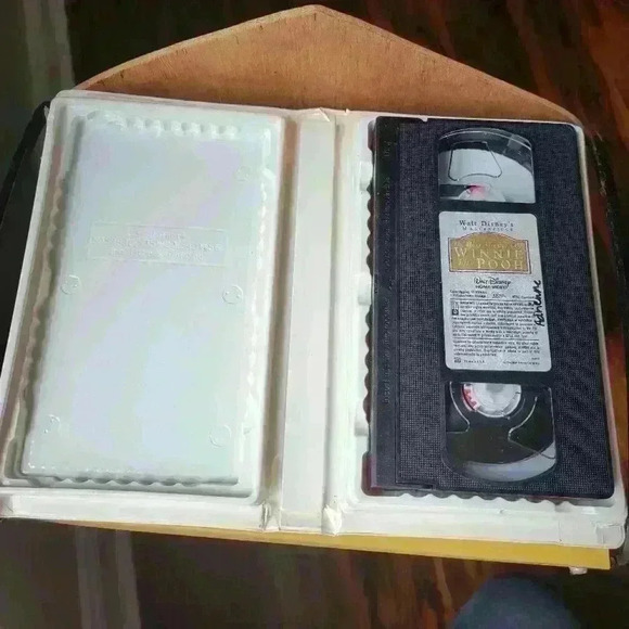 WINNIE THE POOH - THE MANY ADVENTURES OF VHS DISNEY - Picture 5 of 8